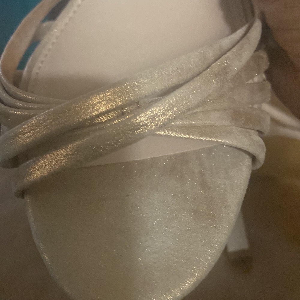 NWOB -Vince Camuto heels - Picture 2 of 12